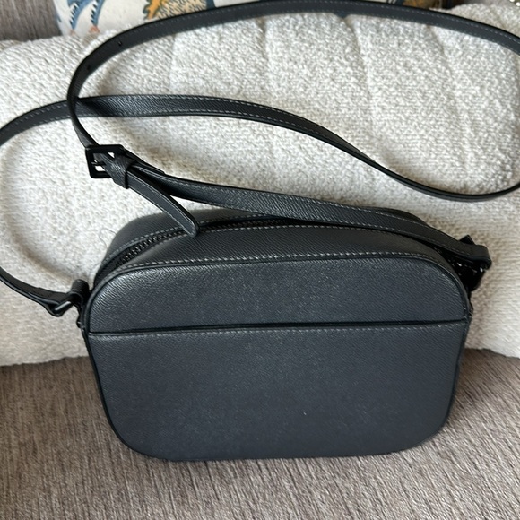 Kurt Geiger dark Gray Leather camera crossbody bag. - Picture 3 of 7